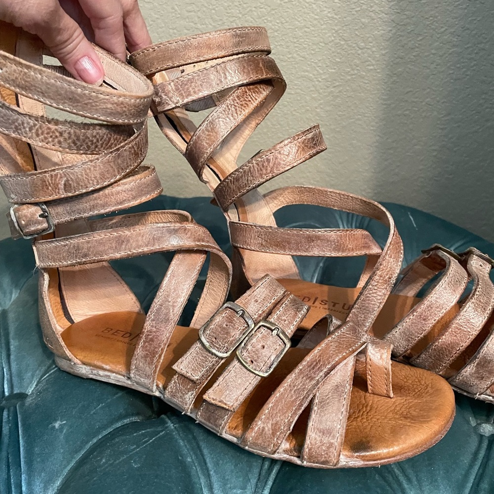 BED|STU, TAN RUSTIC SANDALS, Size 7, Excellent Condition, distressed leather.